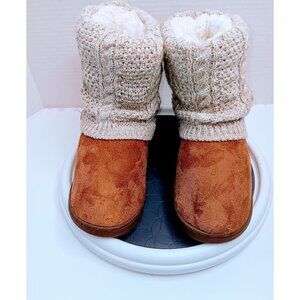 Muk Luks Womens Size 8 Knit Cuffed Boots With Faux Fur Lining & Suede Upper